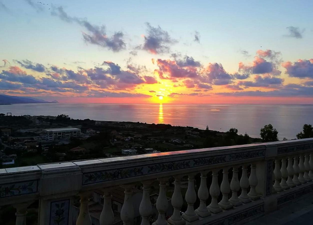Casa Vacanze Fede Santo Stefano di Camastra Exterior foto